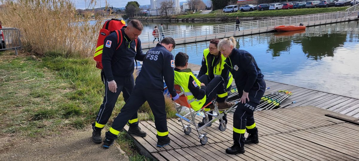 Brancardage bord de l'eau